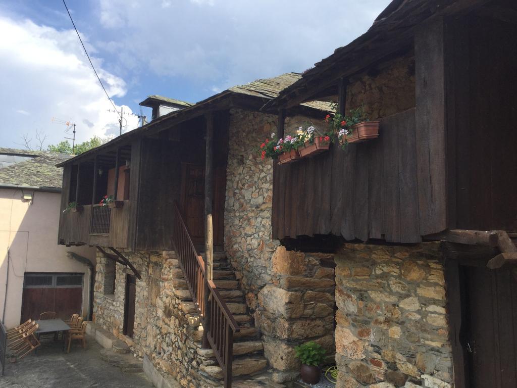 Hotel Rural El Lagar De Las Medulas Orellan Exterior photo