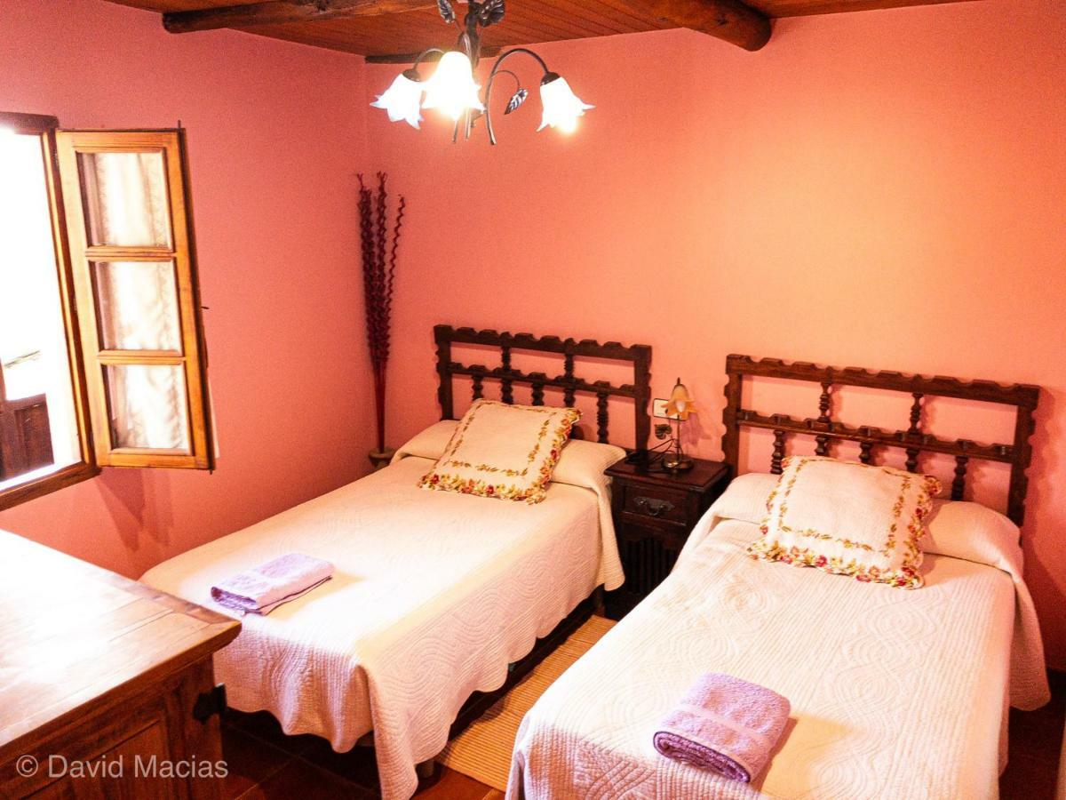 Hotel Rural El Lagar De Las Medulas Orellan Exterior photo